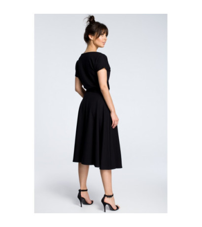 B067 Sukienka midi z rozkloszowanym dołem - czarna