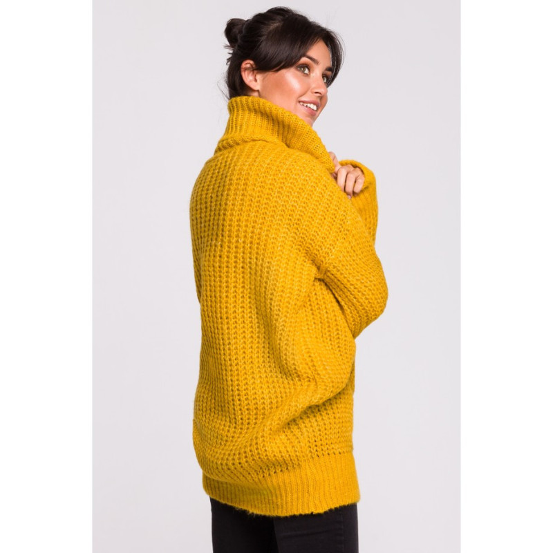 BK030 Długi sweter z golfem - miodowy