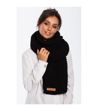 BK041 Długi szal z naszywką - czarny