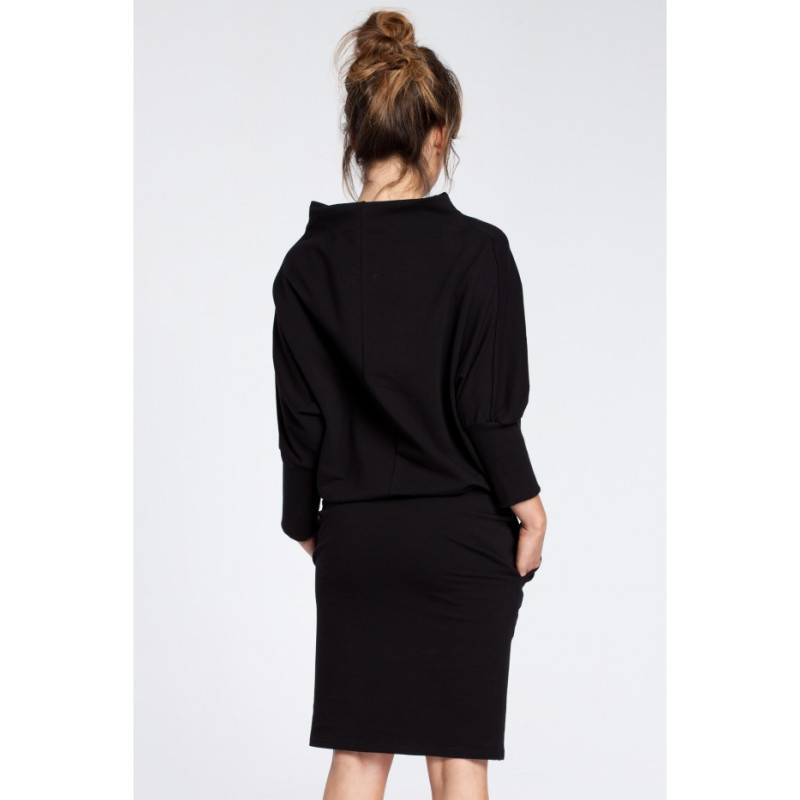 B032 Stylowa sukienka mini z rękawami kimono - czarna