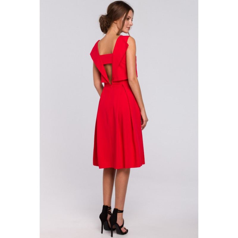 K005 Rozkloszowana sukienka ze skrzydełkami - czerwona