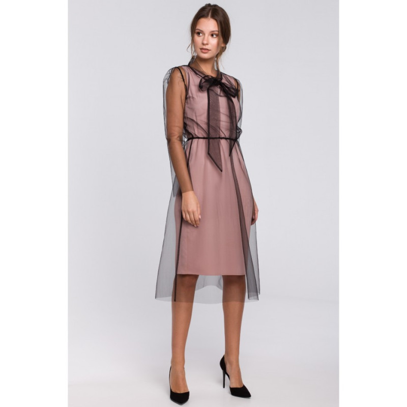 K039 Tilla kleita ar saitēm pie kakla - pūderzils