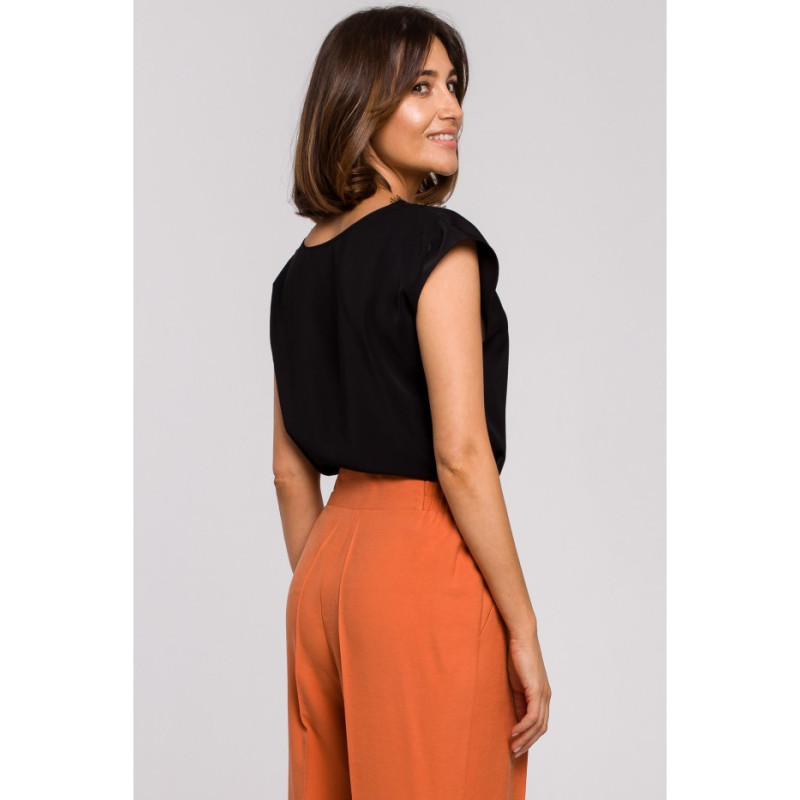 S206 Bluzka bez rękawów z dekoltem wykończonym koronką - czarna