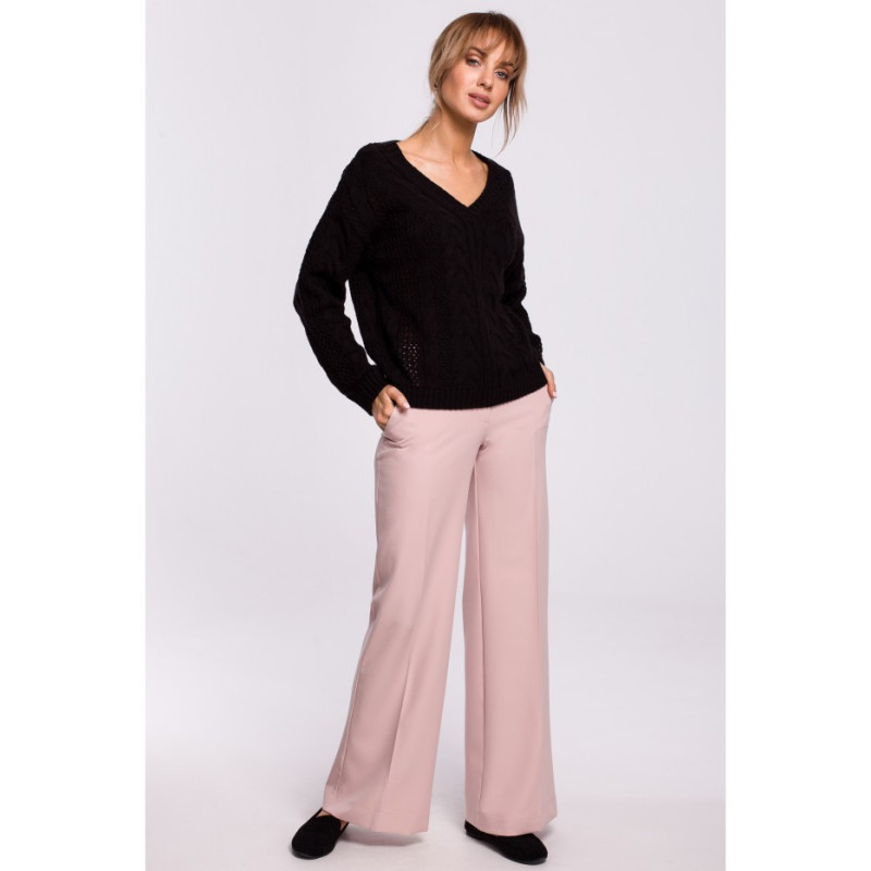 M510 Ażurowy sweter z dekoltem w serek - czarny