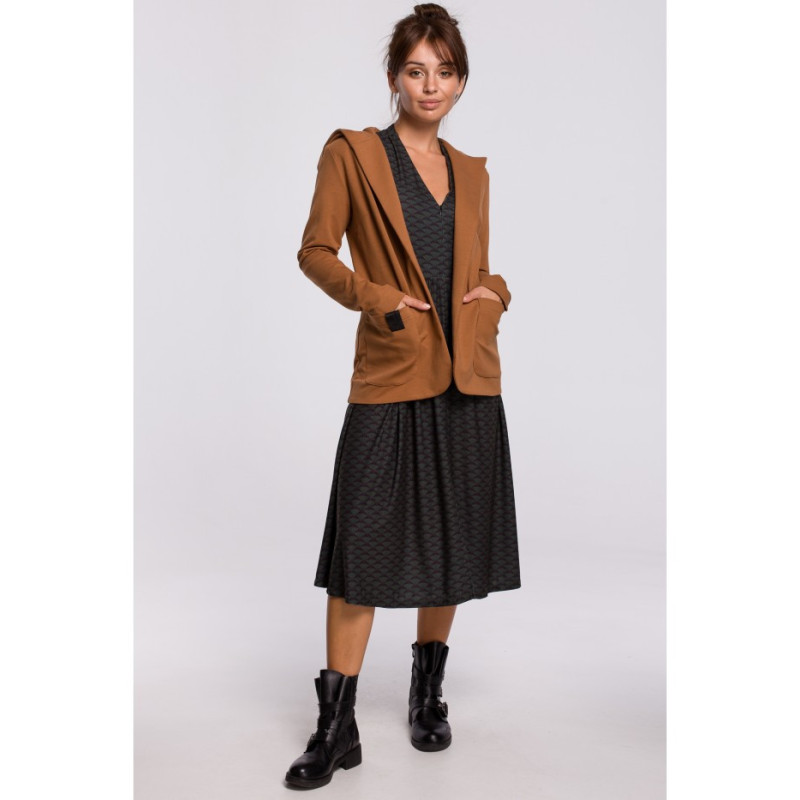 B180 Prosty niezapinany żakiet z kapturem - karmelowy