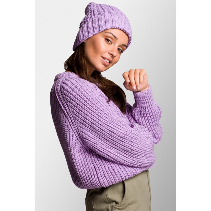 BK057 Czapka splot warkocz z wywinięciem - lawendowa