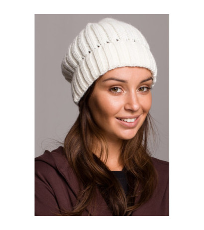 BK058 Czapka splot łańcuszek z wywinięciem - ecru