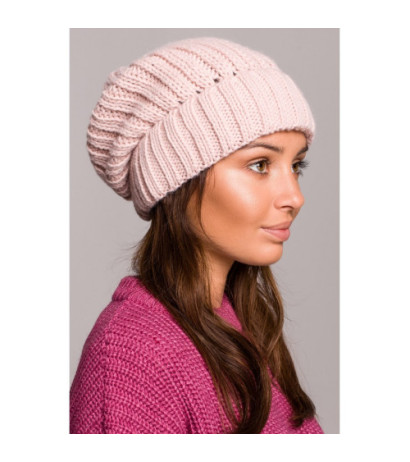 BK058 Czapka splot łańcuszek z wywinięciem - różowa