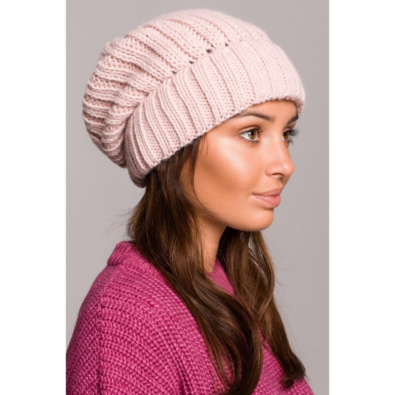 BK058 Czapka splot łańcuszek z wywinięciem - różowa