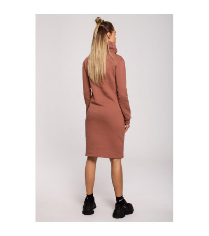 M619 Sukienka z wysokim kołnierzem - marsala