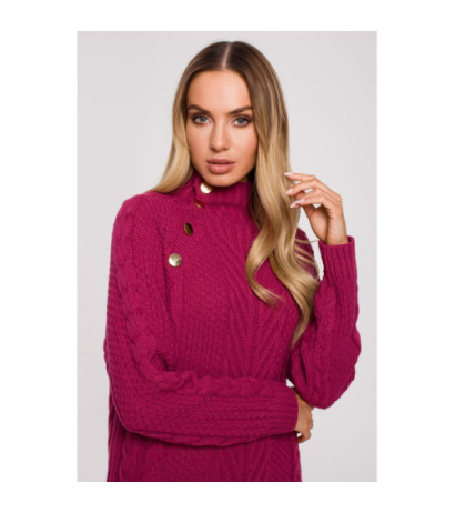 M635 Swetrowa sukienka z golfem i guzikami - różowa