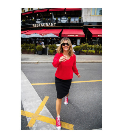 BK075 Sweter z dekoltem w serek - czerwony