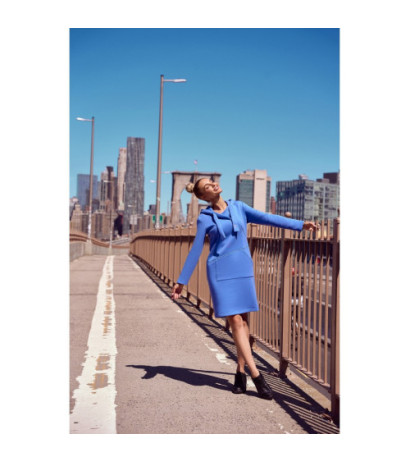 M695 Sukienka z kapturem i asymetryczną kieszenią - jasny fioletowy