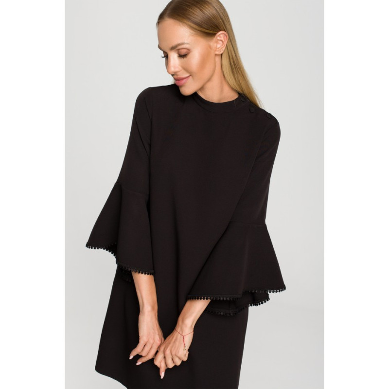 M698 Sukienka o fasonie litery A - czarna
