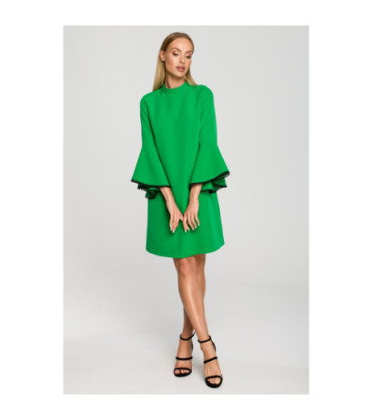 M698 Sukienka o fasonie litery A - soczysta zieleń