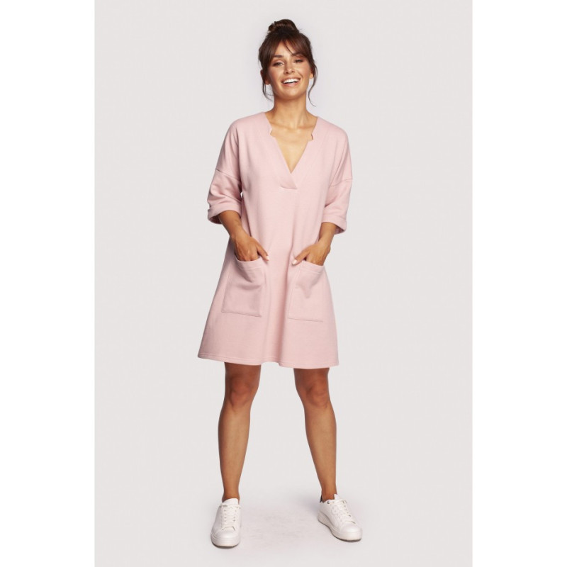 B233 Tunika z głębokim dekoltem i kieszeniami - pudrowa