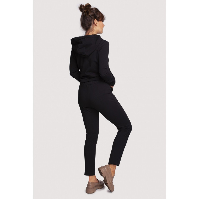 B243 Spodnie z przeszyciami na nogawkach - czarne