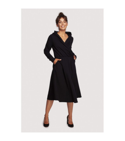 B245 Sukienka rozkloszowana z kapturem - czarna