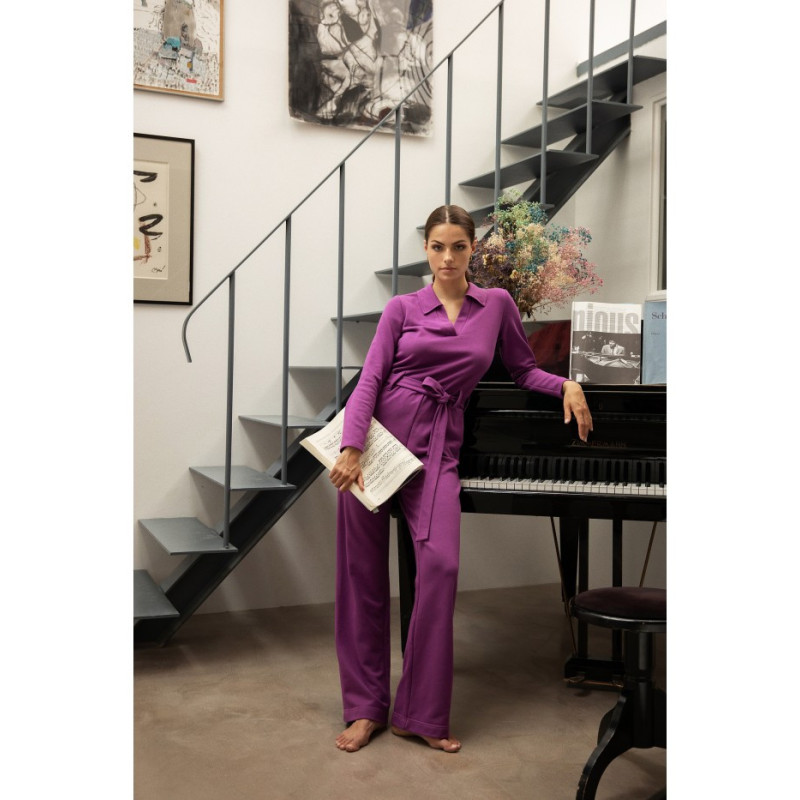 B248 Kombinezon z kołnierzem i paskiem - purpurowy