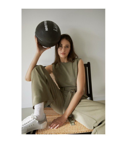 B256 Kombinezon z naszytymi kieszeniami i paskiem - oliwkowy