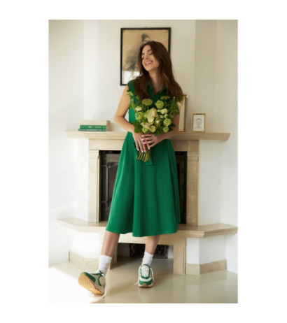 B261 Sukienka bawełniana z rozkloszowanym dołem - soczysta zieleń