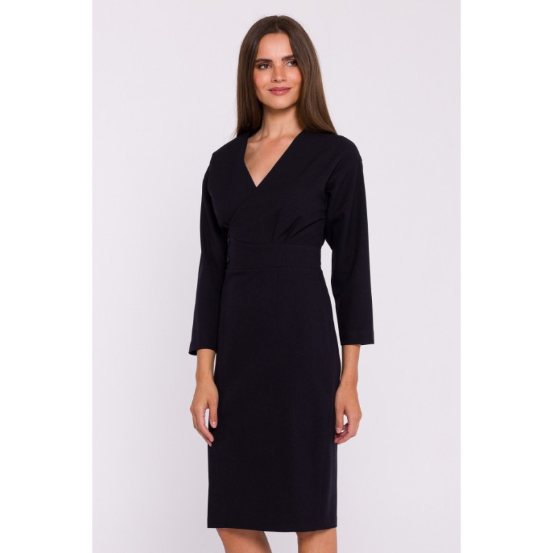 S374 Sukienka z podkreśloną talią i ozdobnymi guzikami - czarna