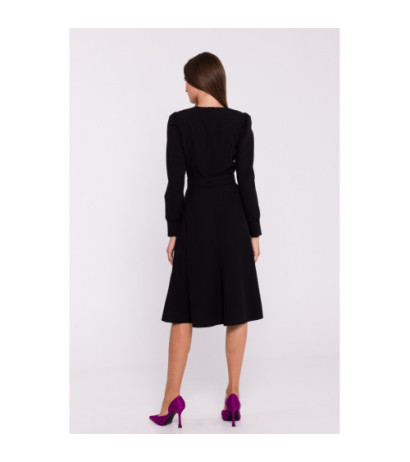 S378 Sukienka z długimi rękawami i paskiem - czarna