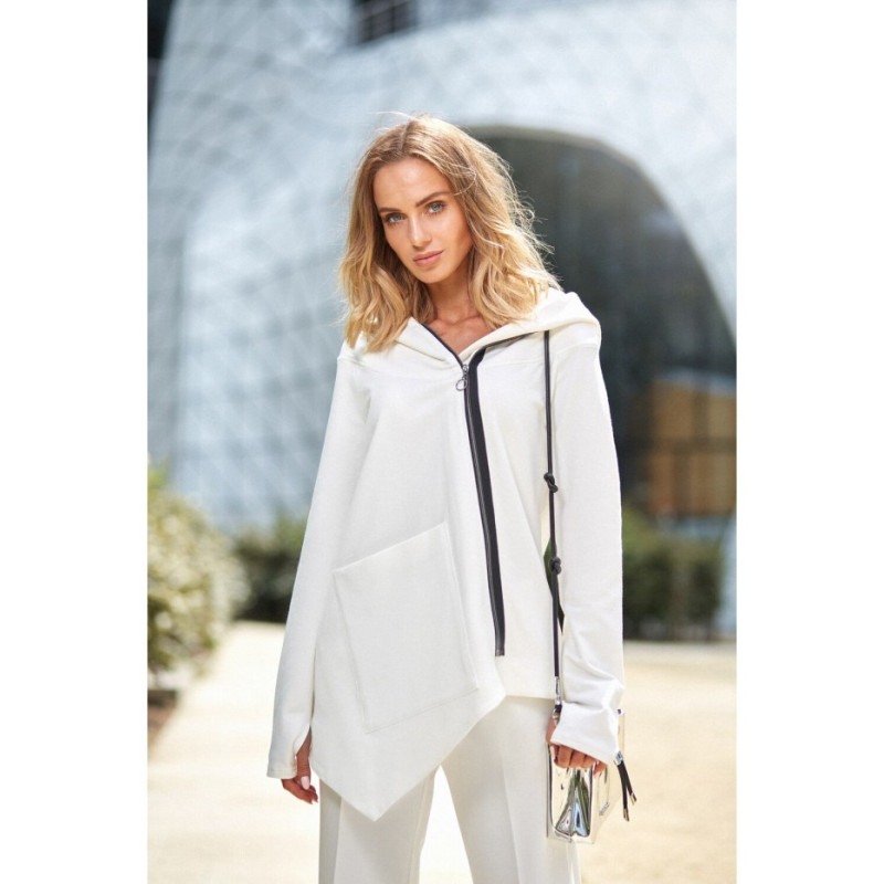 M390 Asymetryczna zasuwana bluzka - ecru