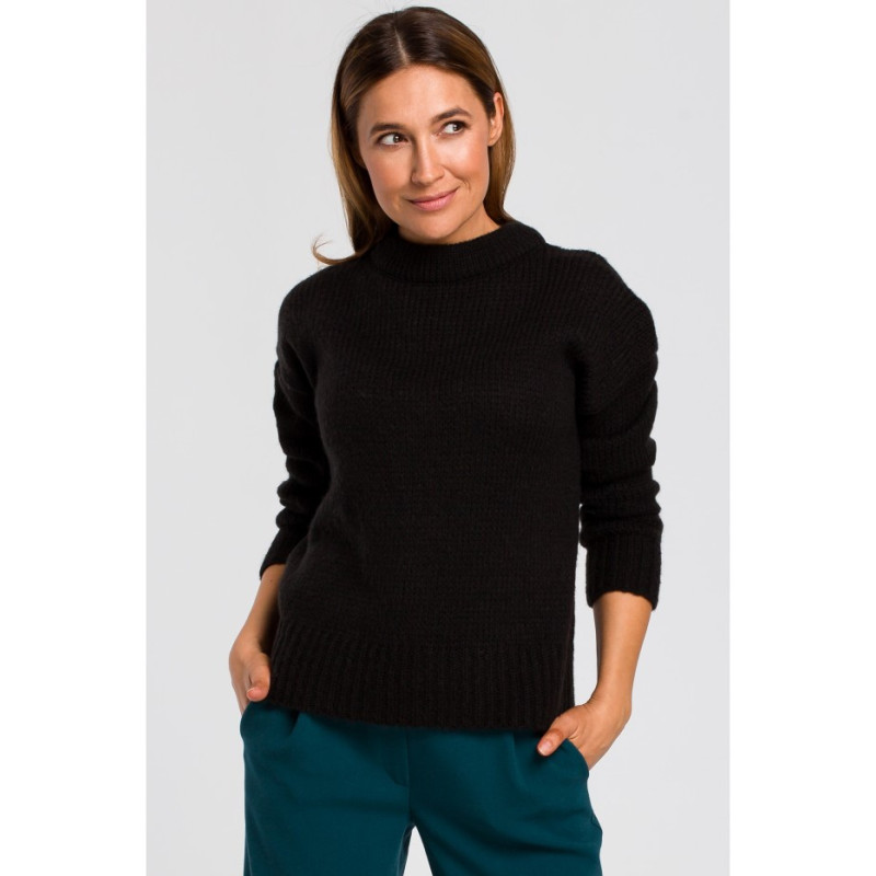 S185 Krótki sweter o luźnym splocie - czarny