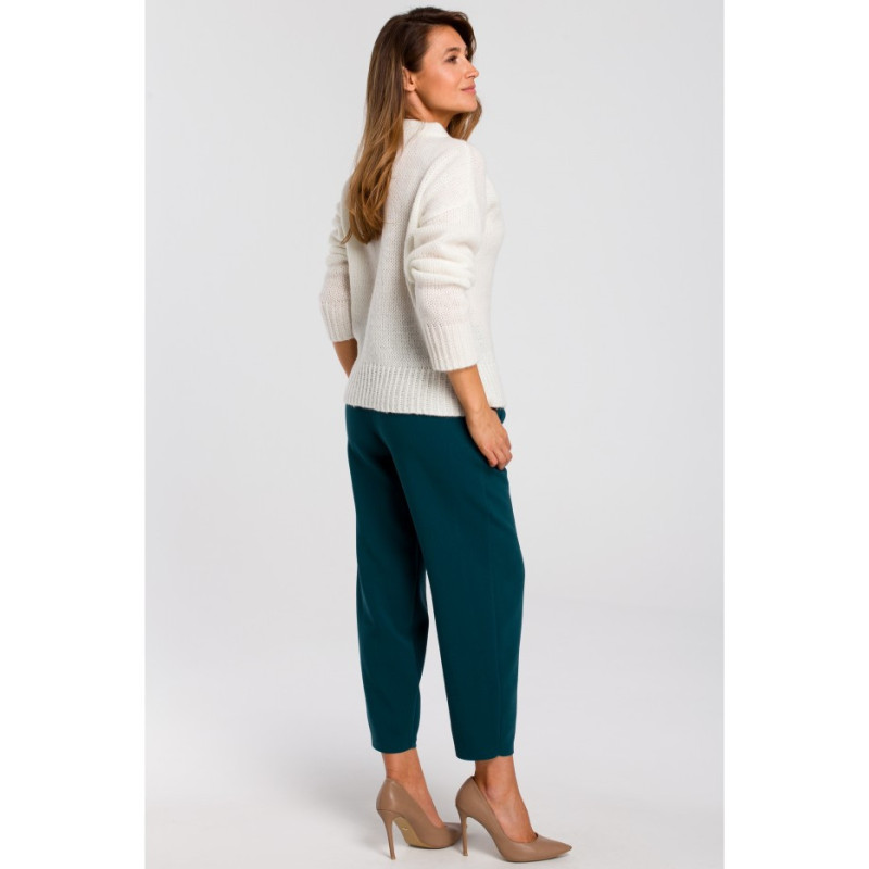 S185 Krótki sweter o luźnym splocie - ecru