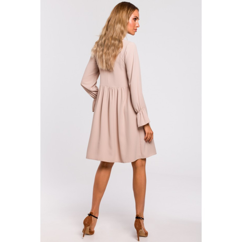M465 Sukienka z rękawami i falbanką - beżowa