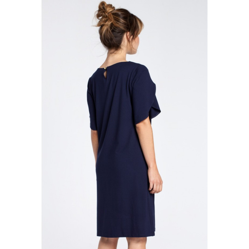 B035 Elegancka sukienka midi z falbankami - granatowa