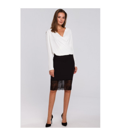 K020 Spódniczka z koronką u dołu - czarna