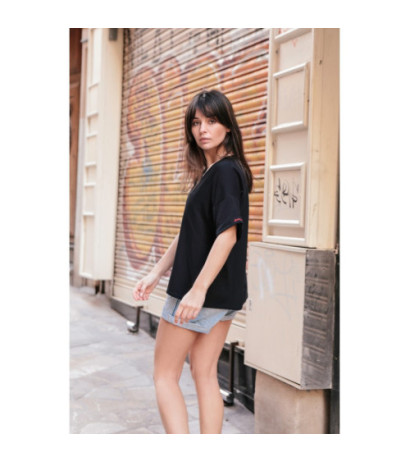 B147 T-shirt oversize z okrągłym dekoltem - czarny