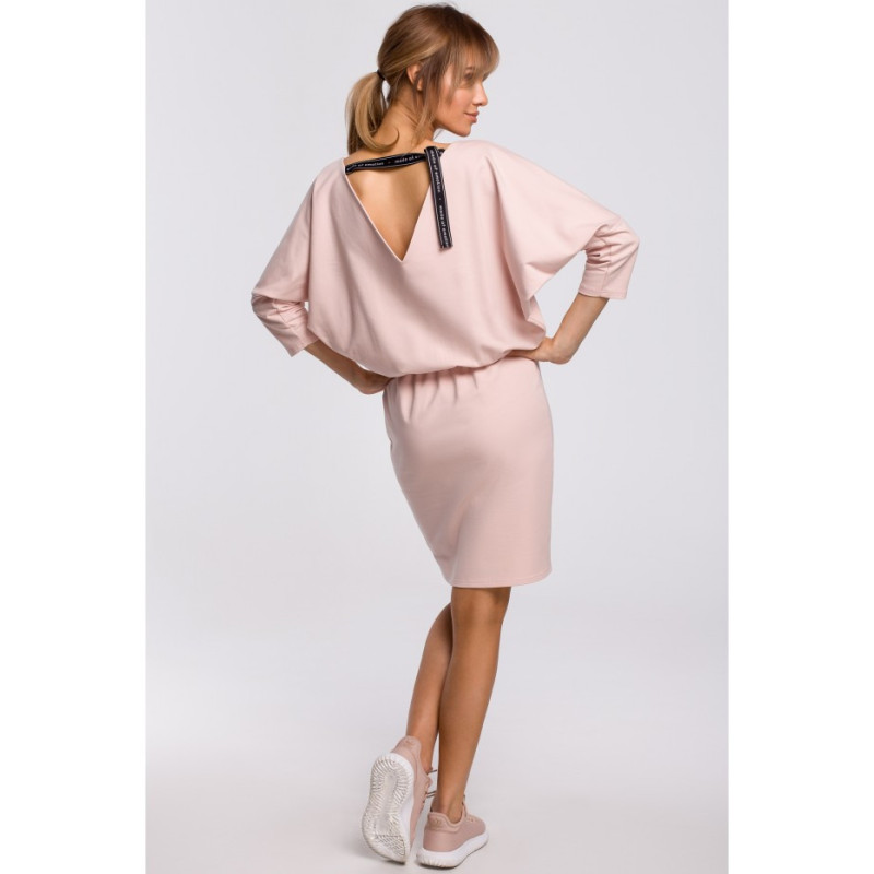 M495 Sukienka mini z lampasem do regulacji tyłu - cukierkowo-różowa