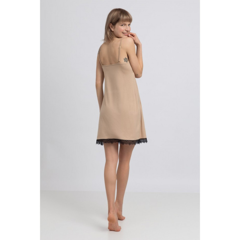 LA047 Wiskozowa koszulka nocna z koronką - cappuccino