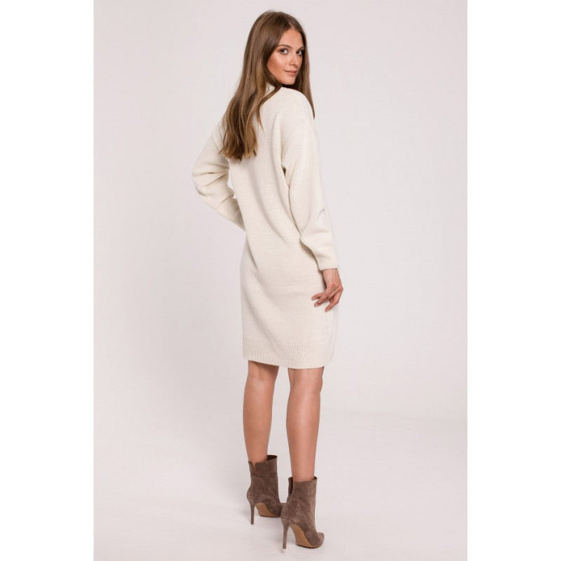 K122 Sukienka swetrowa z dekoltem V - kość słoniowa