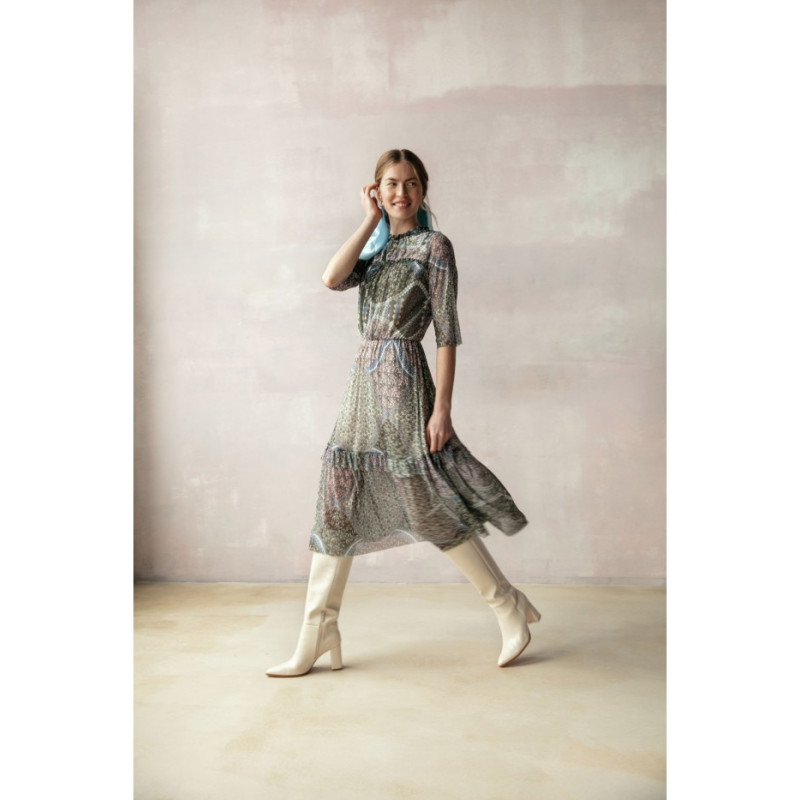 S301 Sukienka z siatki z nadrukiem i falbanami - model 1