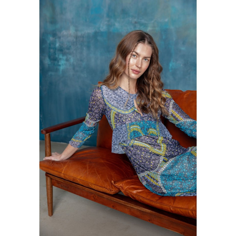 S302 Sukienka z siatki z falbanką pod biustem - model 2