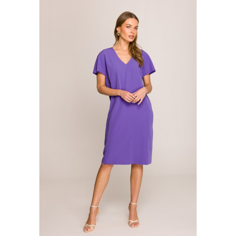 S392 Sukienka o luźnym fasonie z dekoltem V - fioletowa