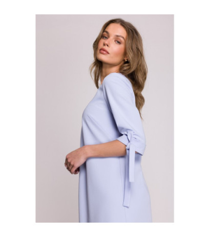 S393 Sukienka z wiązanymi rękawami - błękitna