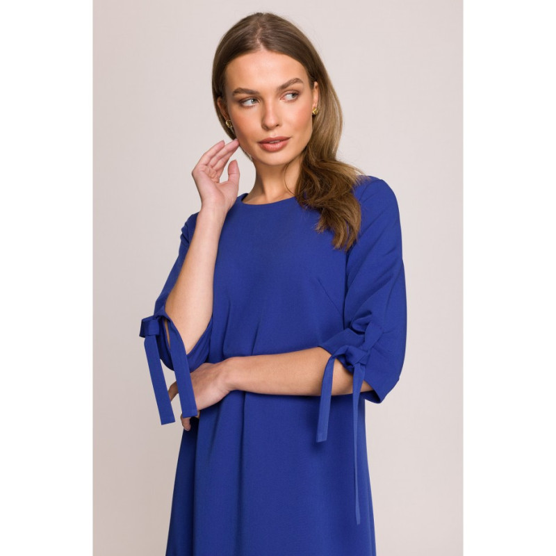 S393 Sukienka z wiązanymi rękawami - chabrowa