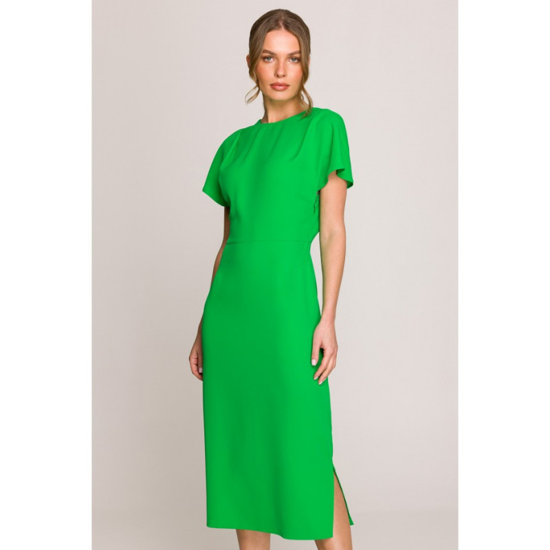 S398 Sukienka z dekoltem z tyłu i rozcięciem - soczysty zielony