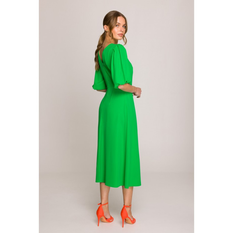 S399 Sukienka z bufiastymi rękawami - soczysty zielony