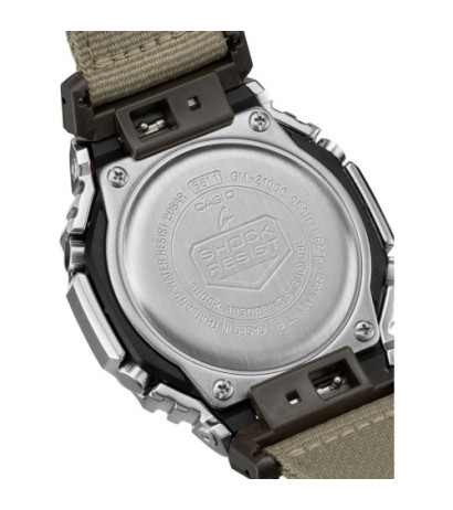 Casio GM-2100C-5AER 