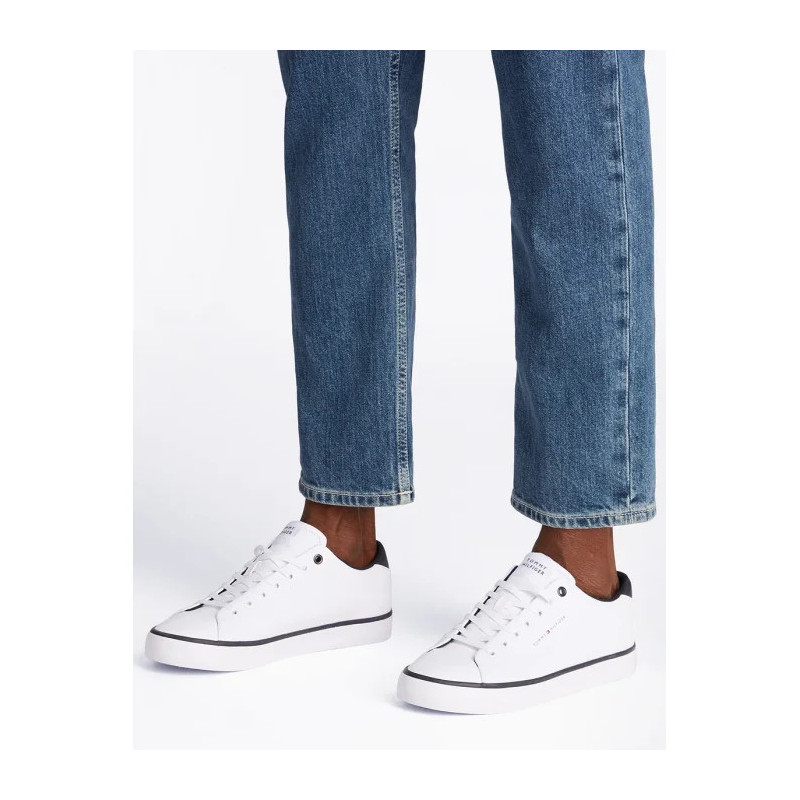 Tommy Hilfiger TH Hi Vulc Core Low Leather White FM0FM05041 YBS (TH1267-a) sporta apavi