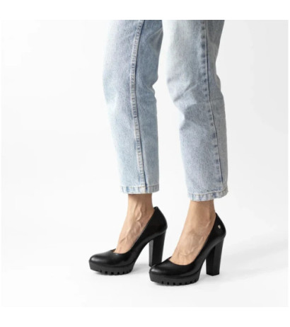 Maciejka Czarne 02629-01/00-1 (MA208-a) kingad