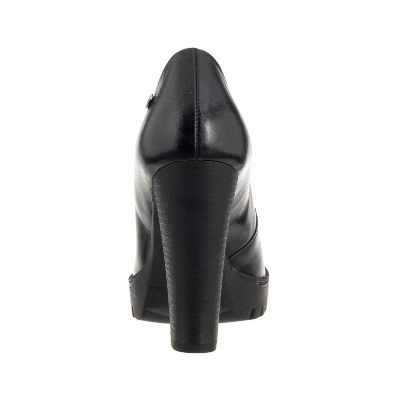 Maciejka Czarne 02629-01/00-1 (MA208-a) bateliai