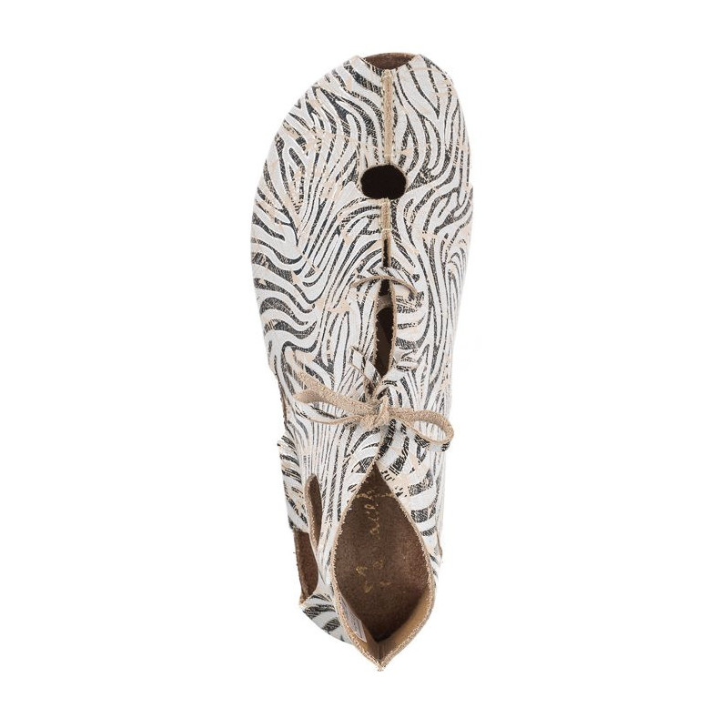 Maciejka Beżowe/Czarne 03426-22/00-6 (MA853-a) kurpes