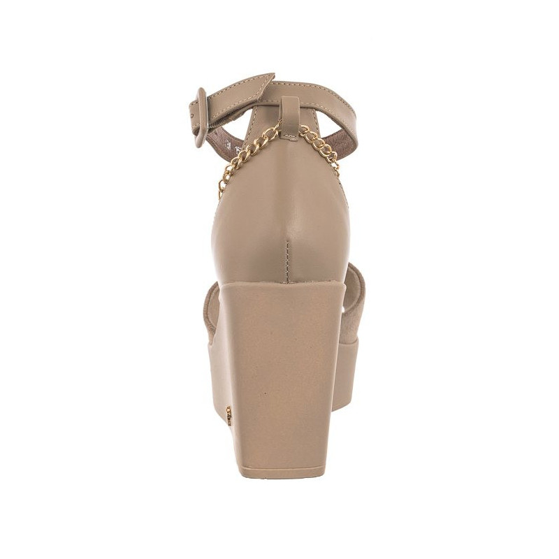 Carinii Beżowe B7882-R88-R46-000-F09 (CI652-a) batai